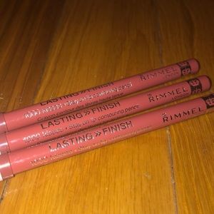 Rimmel 1000 Kisses Lip Pencil. Shade: Spice 011